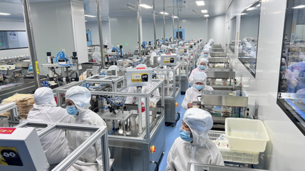 小白心里软7周年 营养用心，因爱柔软，科技引领温馨变革